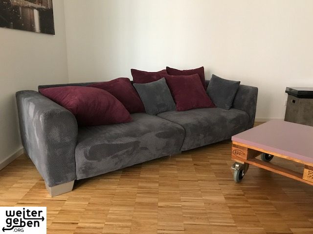 Spende: 2x moderne Sofas Berlin – A102