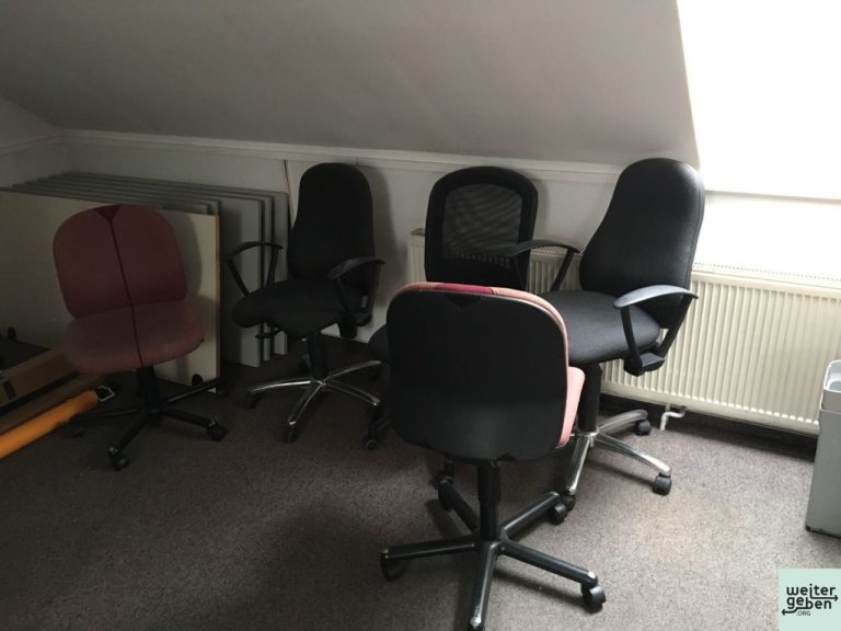 5 Bürostühle werden gespendet, nahe Berlin – A139-5