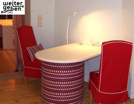 Einzelstück: Besprechungstisch mit passenden Stühlen – Berlin A208-1