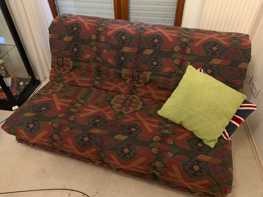diese Couch wird in Sennfeld gespendet