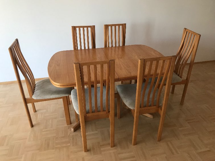 Eßtisch und -Stühle – Spende in Klagenfurt