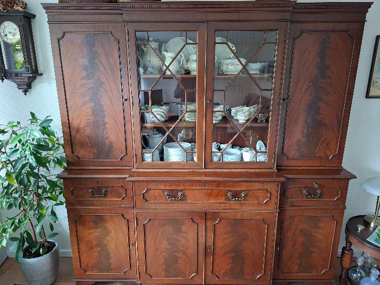 Wohnzimmerschrank – Spende in Bocholt