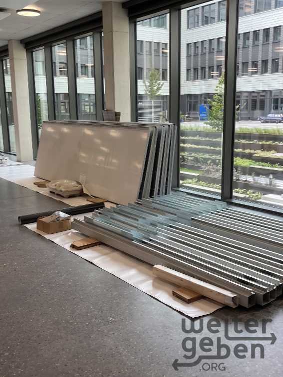 große Schiebetafeln (nagelneue) – Spende in Mainz