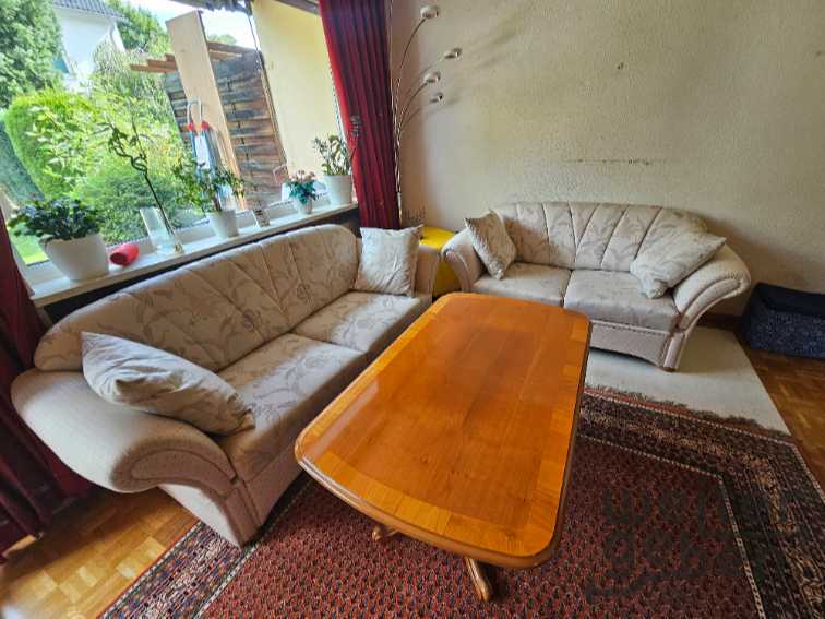 1.Eckschlaf Sofa , 2. 2 sitzer – Spende in Germering