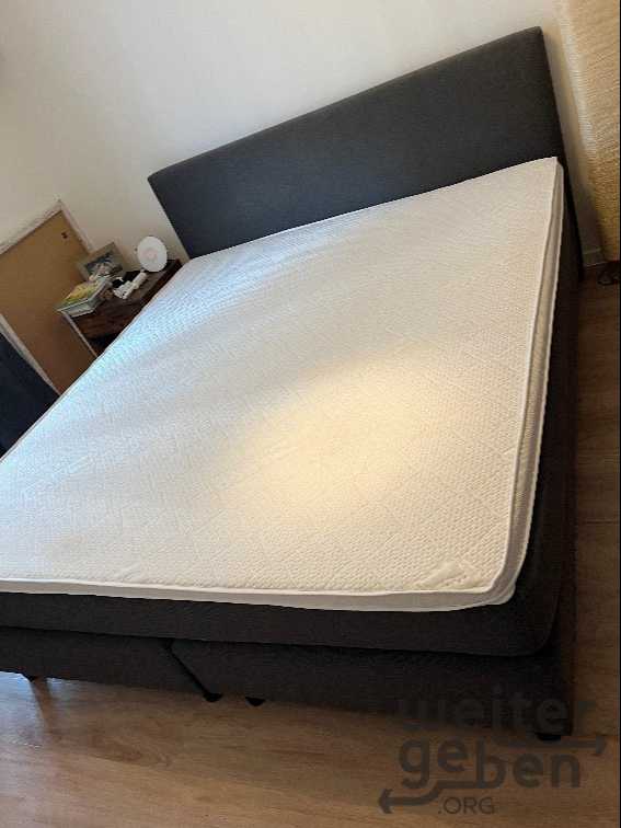 Boxspringbett in Berlin