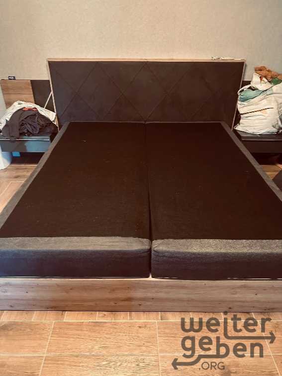 Boxspringbett in Brühl