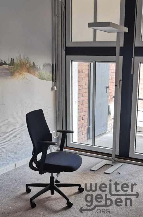 Büro- + Besprechungsstühle  in Bremen