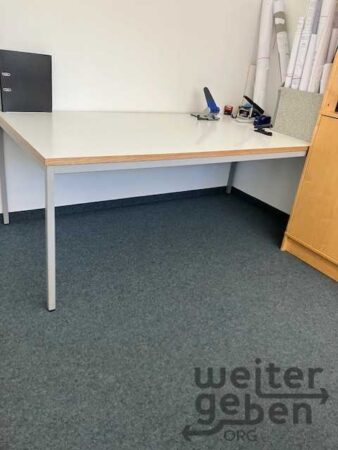 Bürotisch rechteckig 1x2m – Spende in München