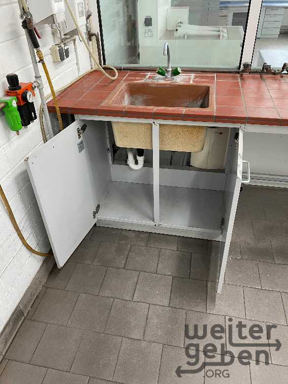 Chemie Arbeitsplatz in Filderstadt