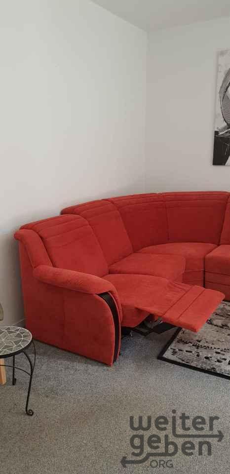 rote Couch in Berlin