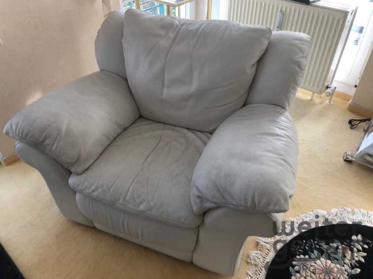 Leder-Couch mit Sessel in Berlin