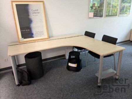 Eck-Schreibtische – Spende in Karlsruhe