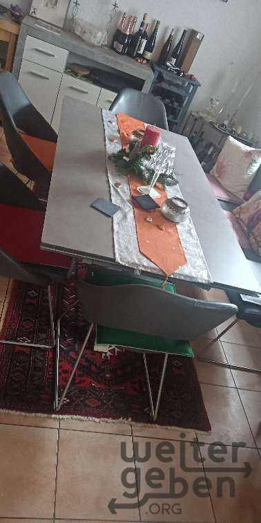 Esstisch mit Stühlen und Bank in Hessen -Wöllstadt