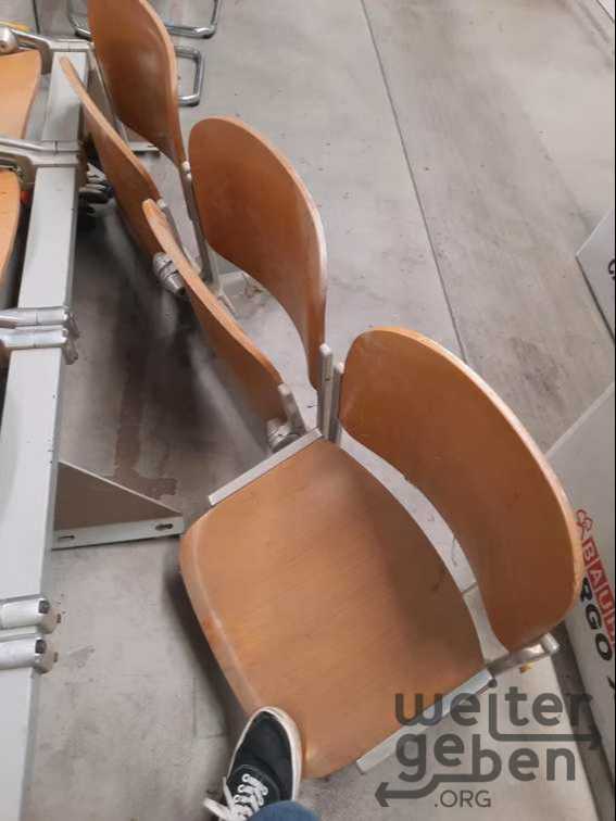 Flughafensitze 3er+4er Klappsitze in Stuttgart