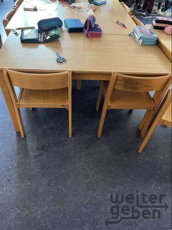 Holztische Kinder – Spende in Hamburg