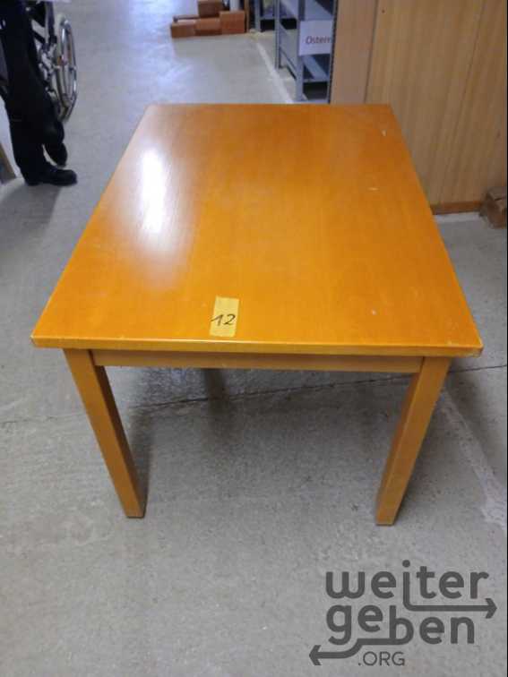 Holztische in Traunstein