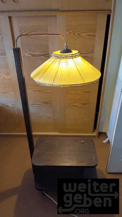 Lampentisch 60er in Hof