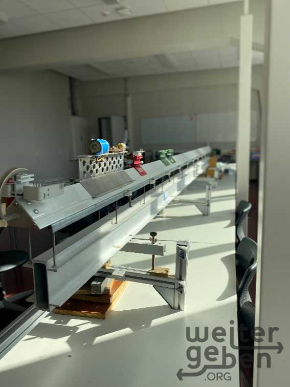 Luftkissenbahn Experimentiergerät in Koblenz