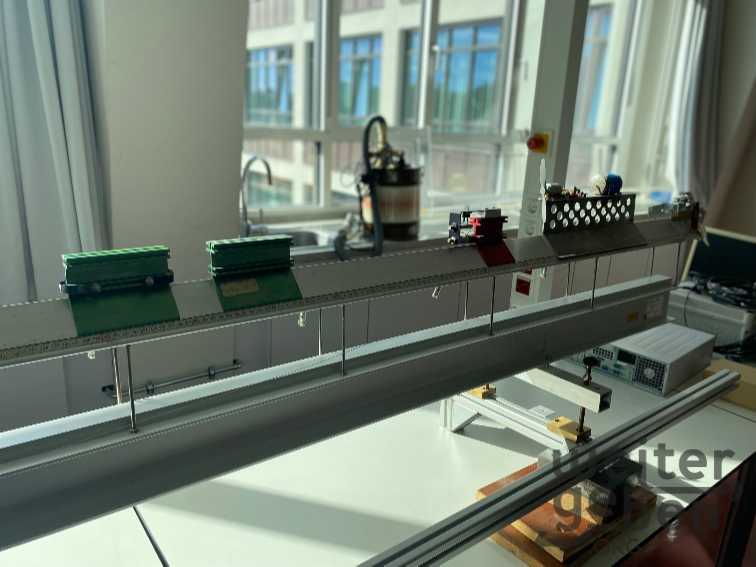 Luftkissenbahn Experimentiergerät in Koblenz