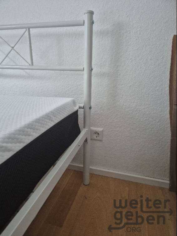 Matratze 2×1,4m – Spende in Stuttgart
