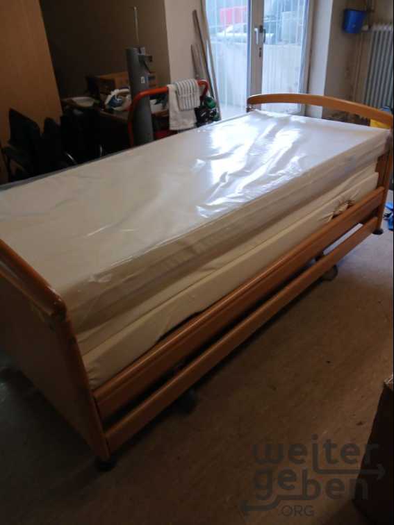 Pflegebetten und Matratzen – Spende in Traunstein