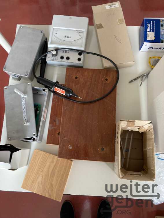 Physik-Versuchsgeräte & St in Hamburg