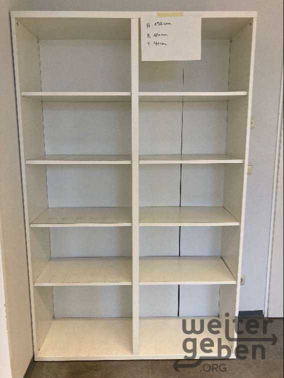 Regal – Spende in Berlin