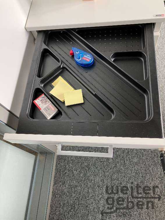 Rollcontainer mit Schubladen in Frankfurt
