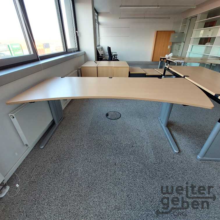 versch. Büromöbel in Frankfurt