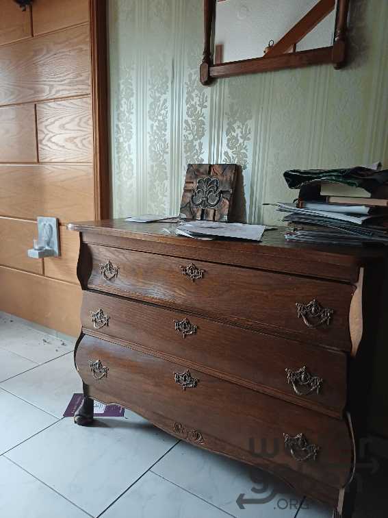 Schrank  in Steinebach/Sieg