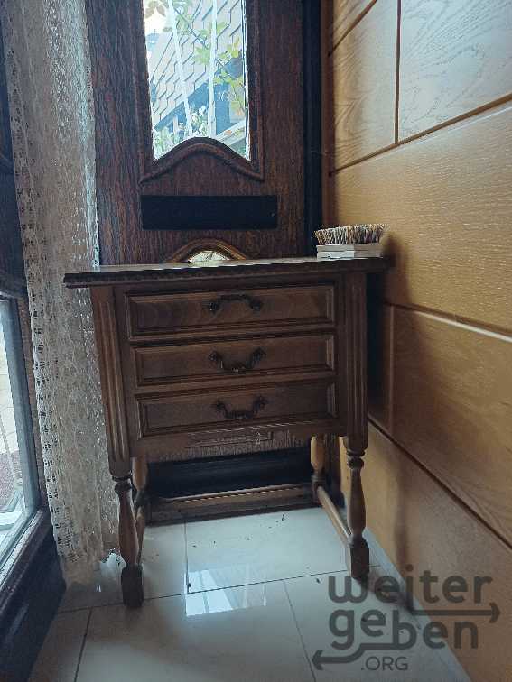 Schrank  in Steinebach/Sieg