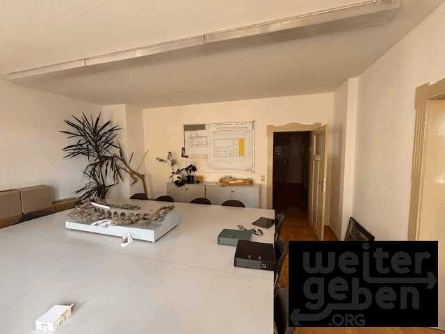 Schrank (flach) in Dresden