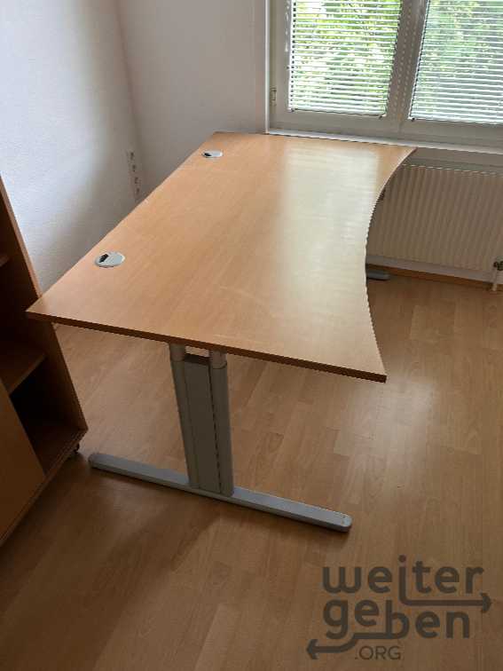 Schreibtisch – Spende in Wien