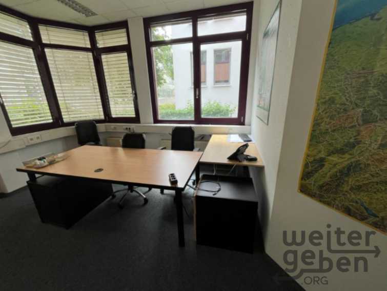 Schreibtisch – Spende in Leinfelden-Echterdingen