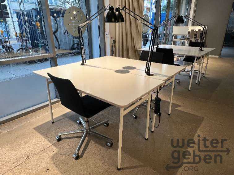 Schreibtische – Spende in Berlin
