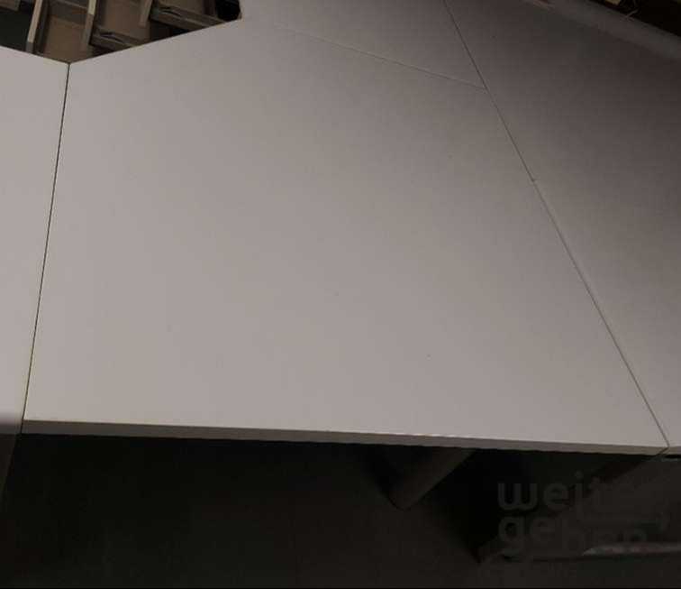 Schreibtische – Spende in Bremen