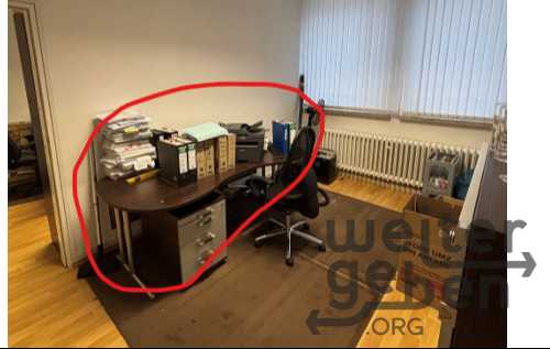 Schreibtische + Empfangstisch in Kassel