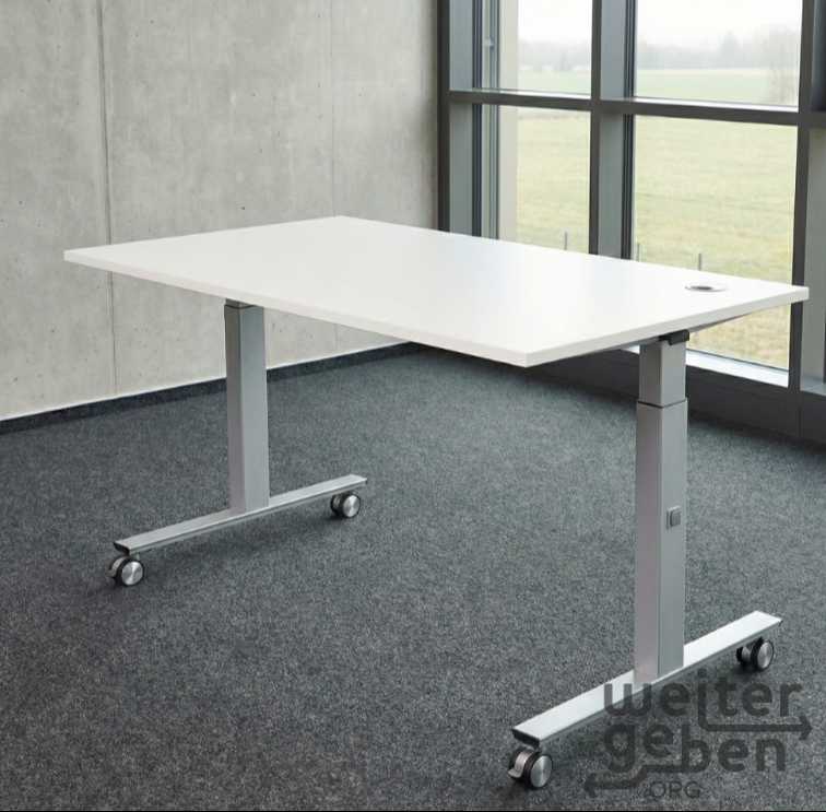 Schreibtische – Spende in Koblenz