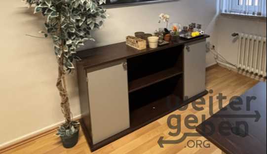 kleine und große Schränke – Spende in Kassel