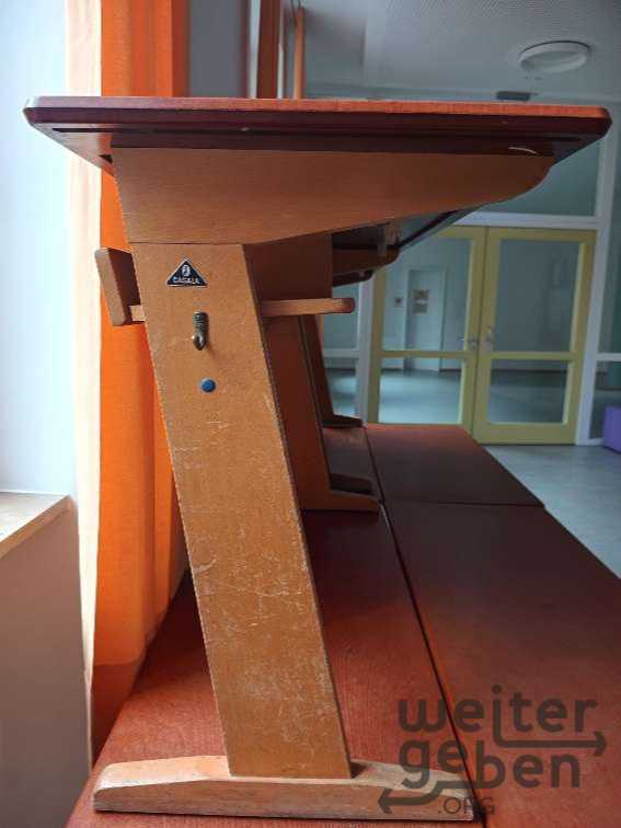Schulbänke in München