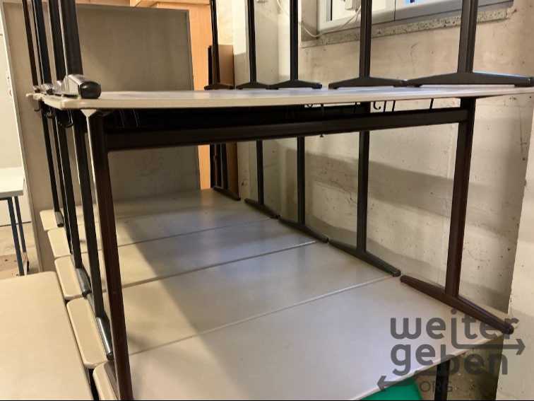 Schultische Gymnasium in Gerolzhofen