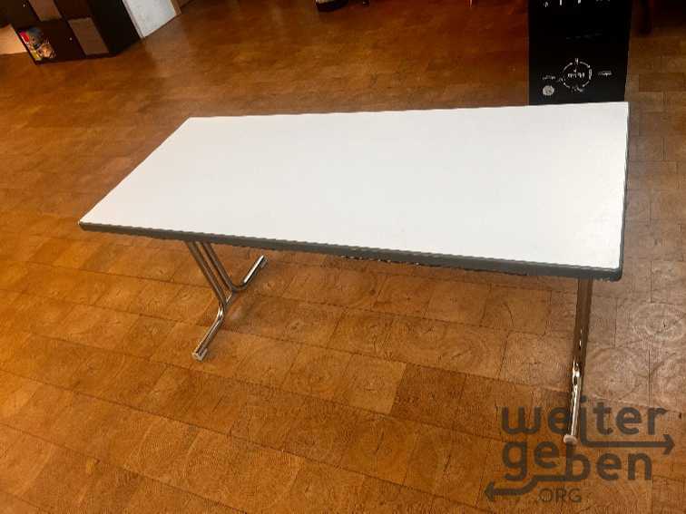 Schultische in Haßloch