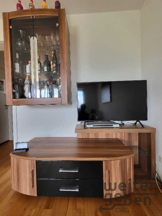 Sideboard, Vitrine, Couchtisch in München