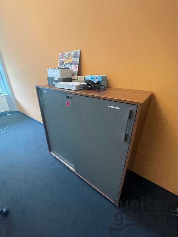 Sideboard mit Siebetüren – Spende in Hallbergmoos