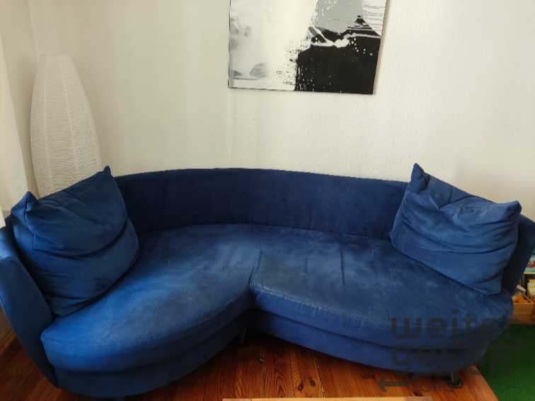 blaues Sofa in München 