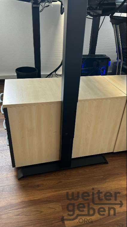 Steh- und Rollcontainer in Mannheim