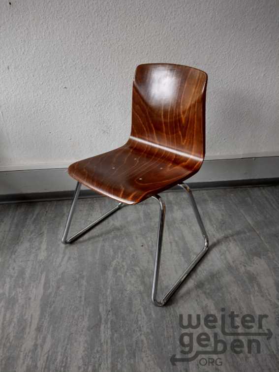 stapelbare Stühle – Spende in Frankfurt am Main