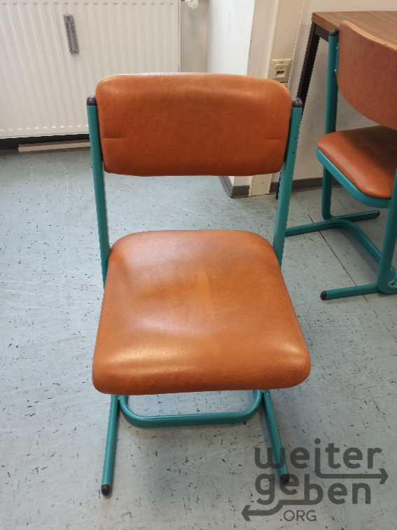 Stühle – Spende in Gotha