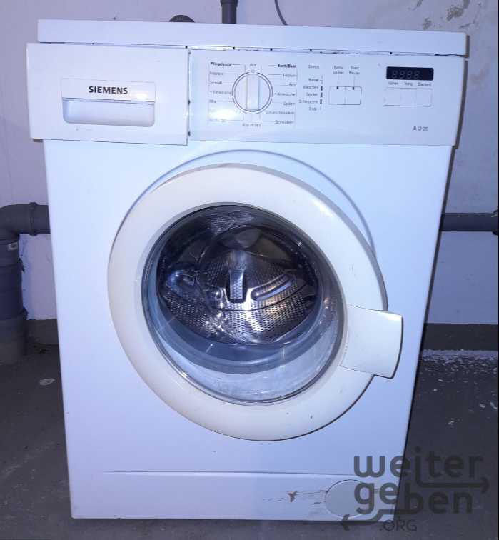 Tagesbett, Schrank, Waschmaschine in Beckum
