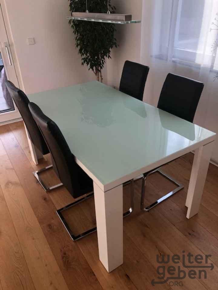 Tisch inkl. 4 Stühle – Spende in Stuttgart